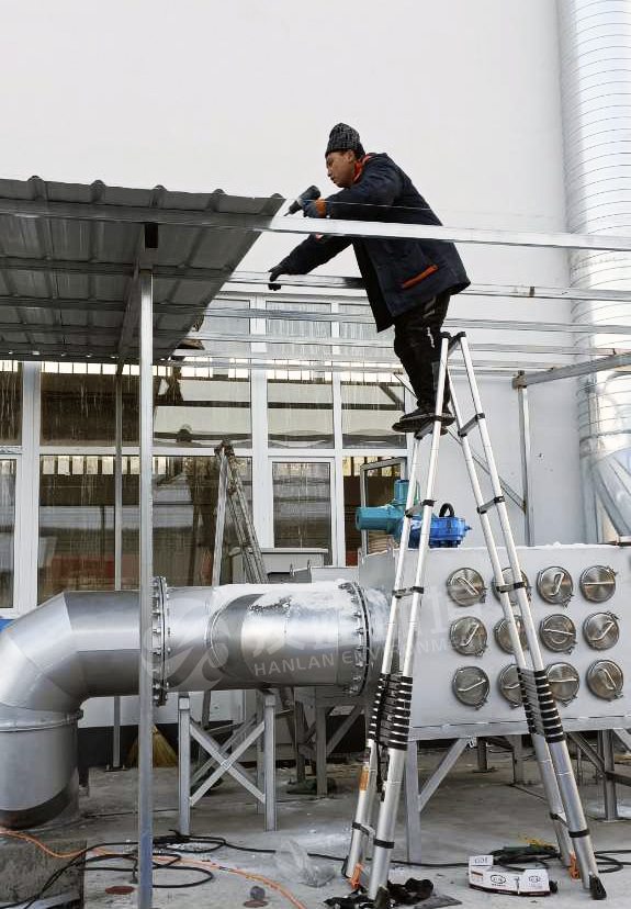 萬純柴油機尾氣凈化器-大型柴油機械尾氣凈化系統(tǒng)